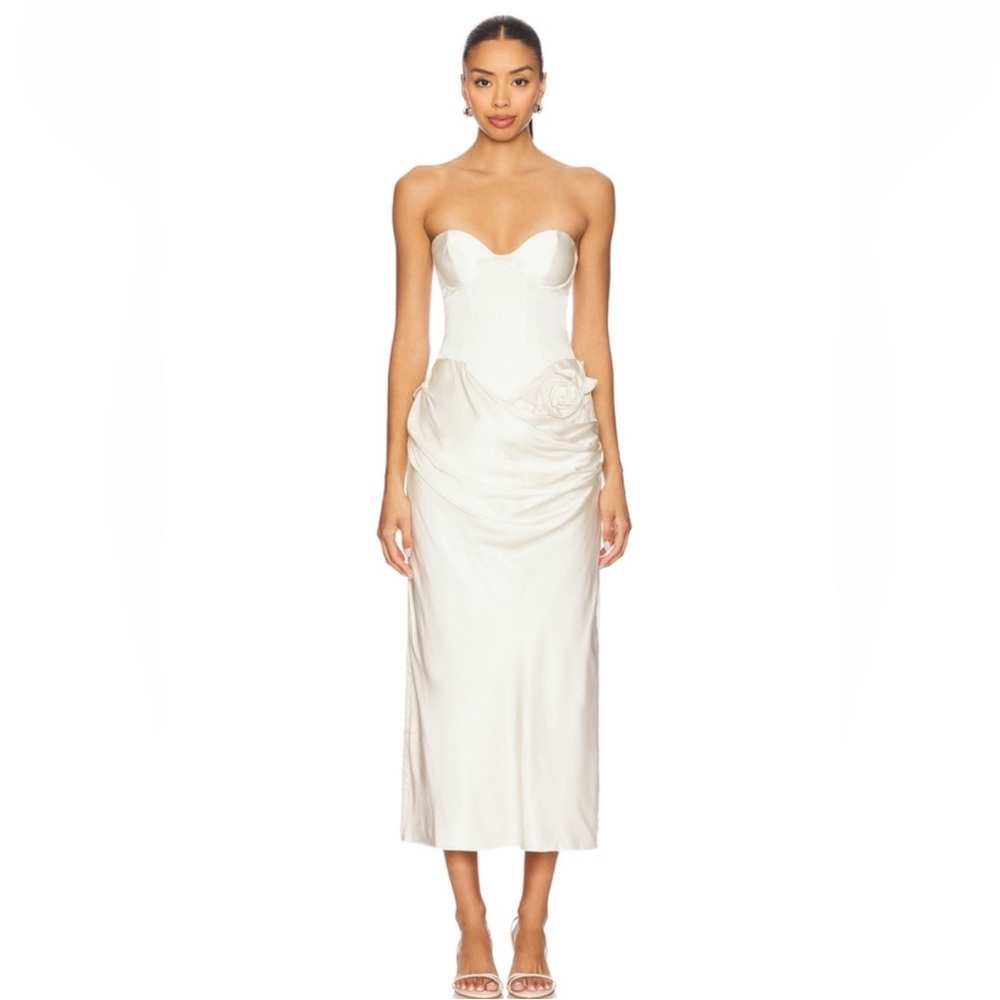 Elegant Strapless White Dress